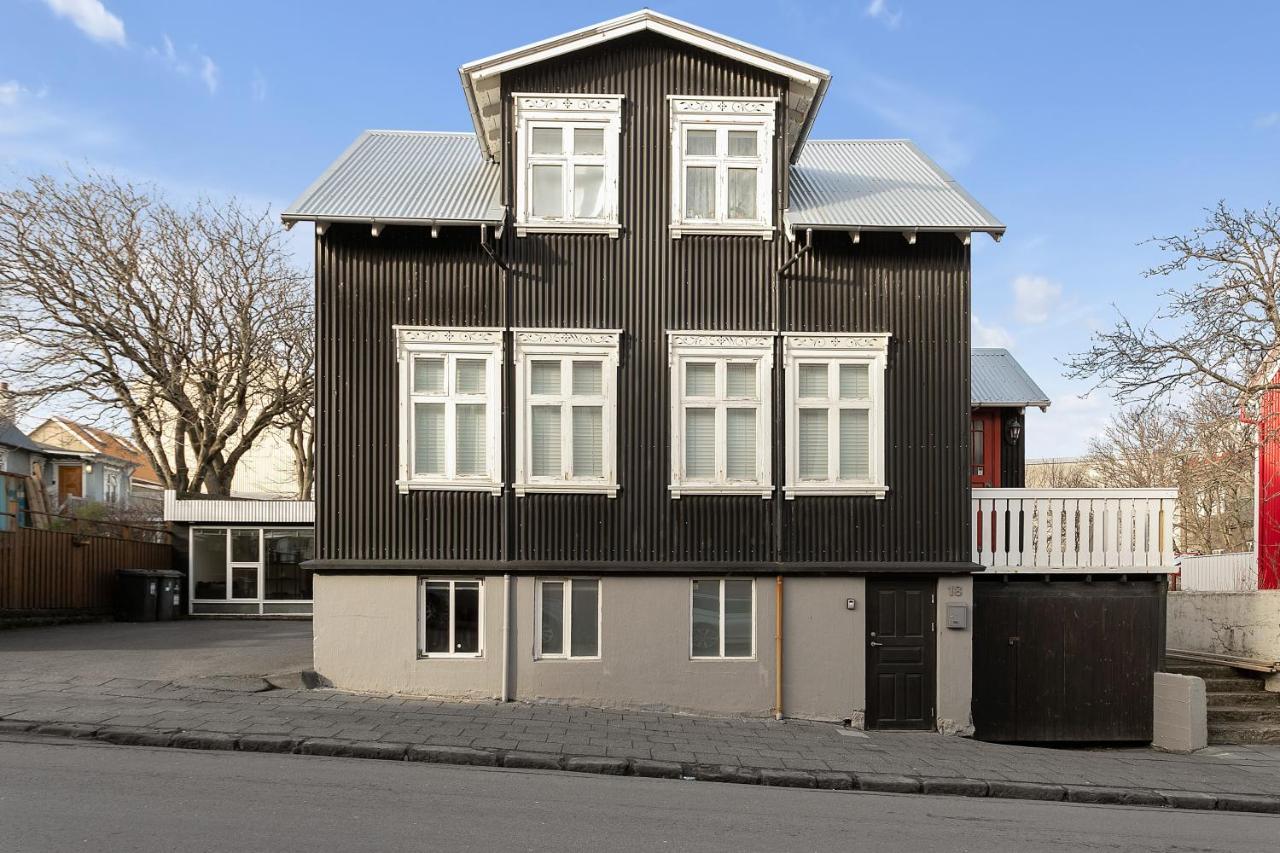 Baron Downtown Apartments Reykjavik Exterior photo